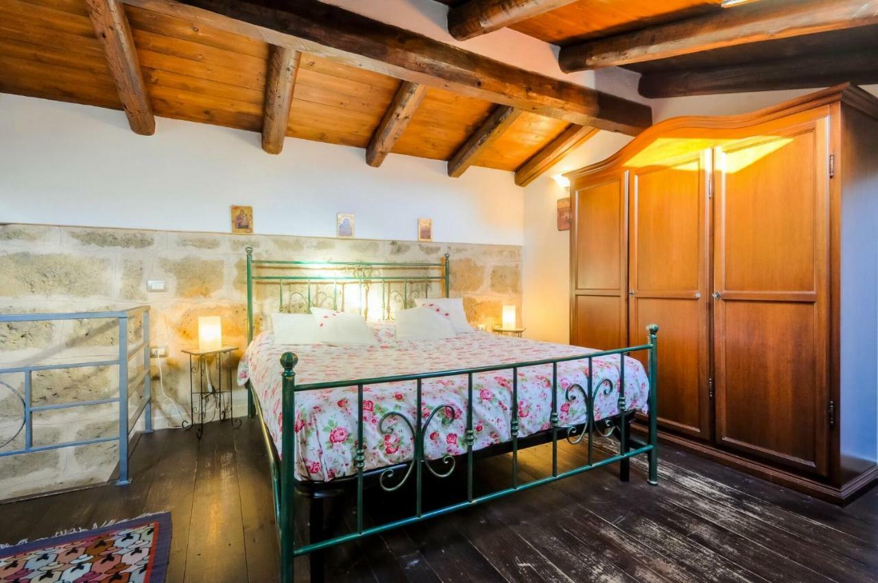 Alghero Old Town Apartment Steps To Sea And Scenic Ramparts Bagian luar foto