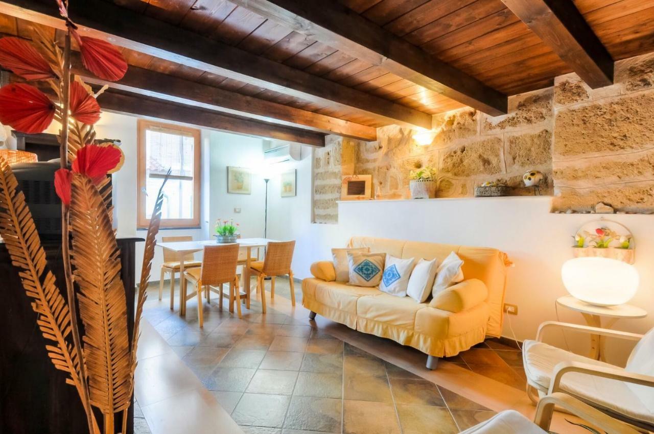Alghero Old Town Apartment Steps To Sea And Scenic Ramparts Bagian luar foto